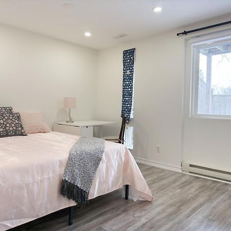 Cozy Room With Private Bath Near Don Mills Subway Toronto Eksteriør bilde