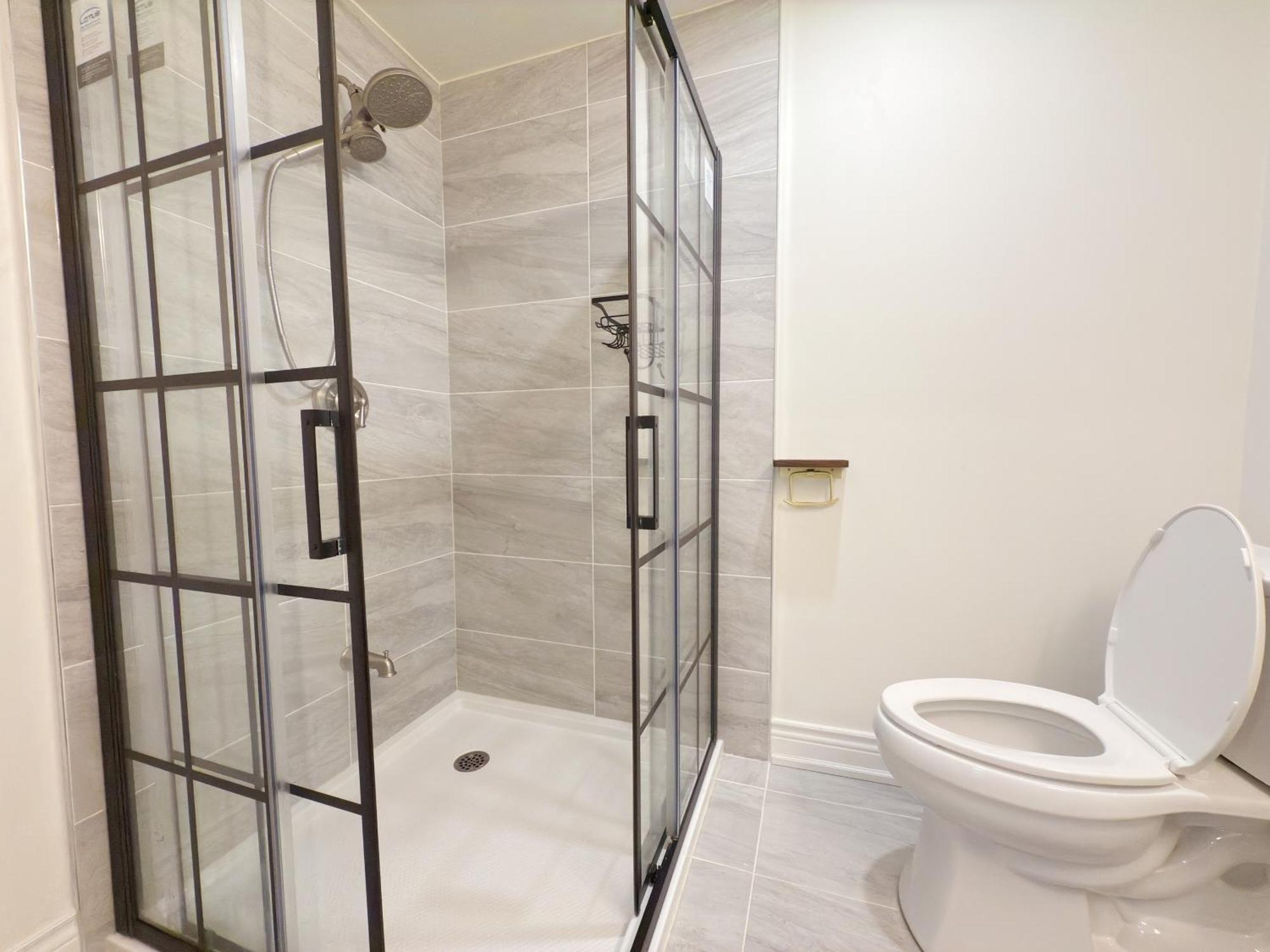 Cozy Room With Private Bath Near Don Mills Subway Toronto Eksteriør bilde